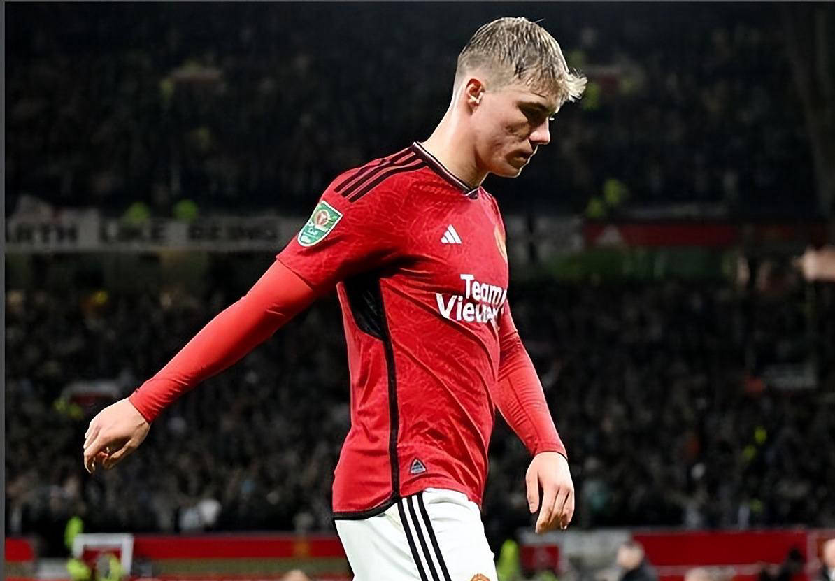 曼联弃将在那不勒斯大放异彩，或可拿回5000万欧元